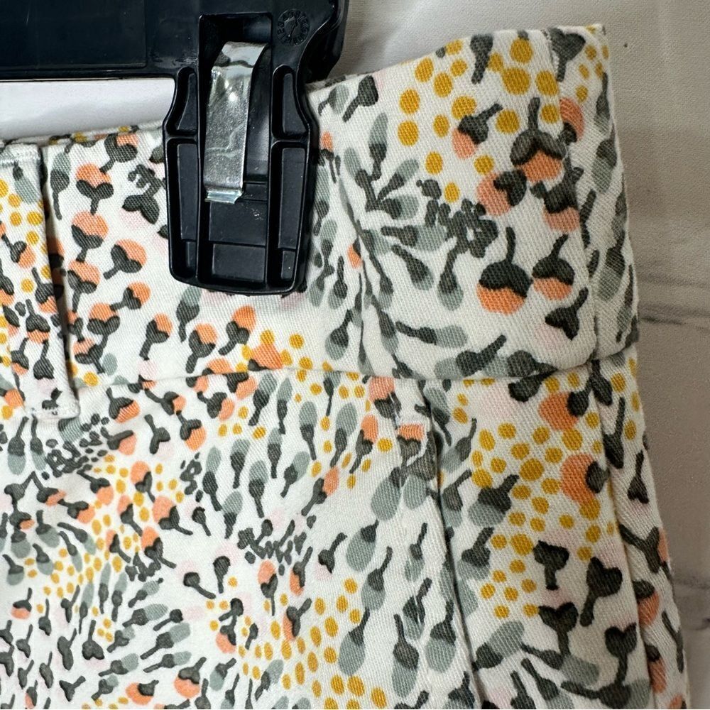 ‎Loft size 6 shorts - Picture 2 of 7